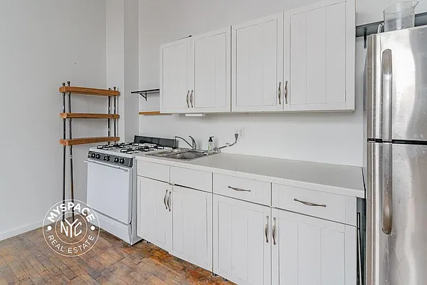 Rented by MySpaceNYC | media 5