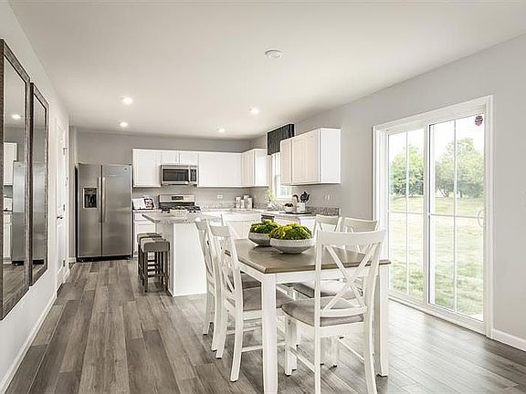4th image of 6381 Birkdale Cir