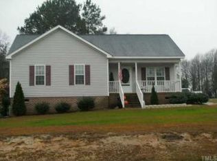 201 Mill Bluff Dr, Pikeville, NC 27863