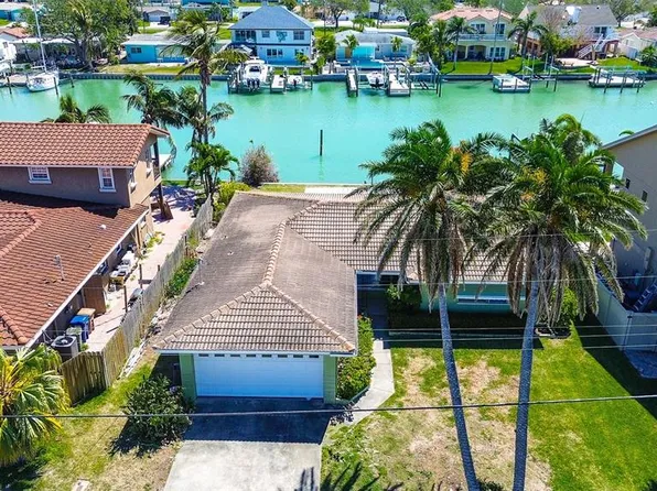 501 Crystal Dr, Madeira Beach, FL 33708