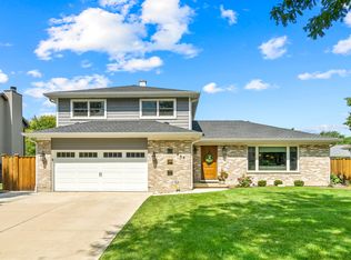 834 Faith Ln, Bartlett, IL