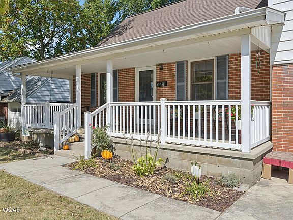 4th image of 352 Henry St