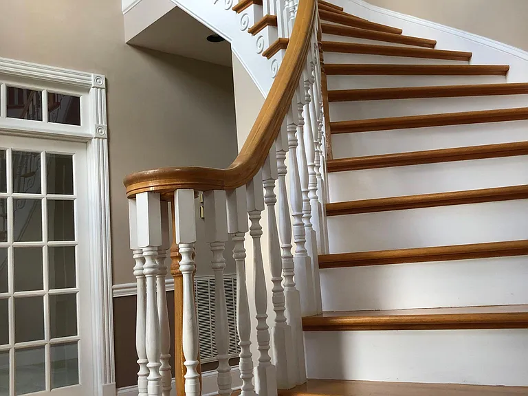 9507 Eastgate Ct — Photo 3