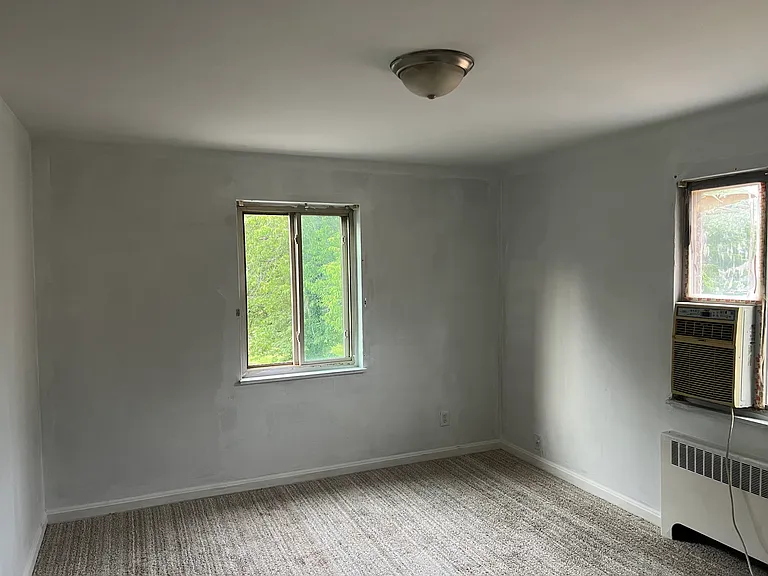 4056 Longford Dr — Photo 4