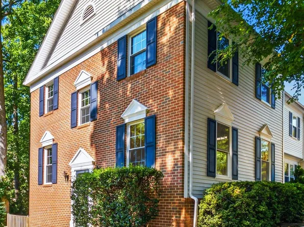 10851 Oak Green Ct, Burke, VA 22015