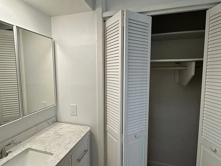 635 Patterson St #2 — Photo 10