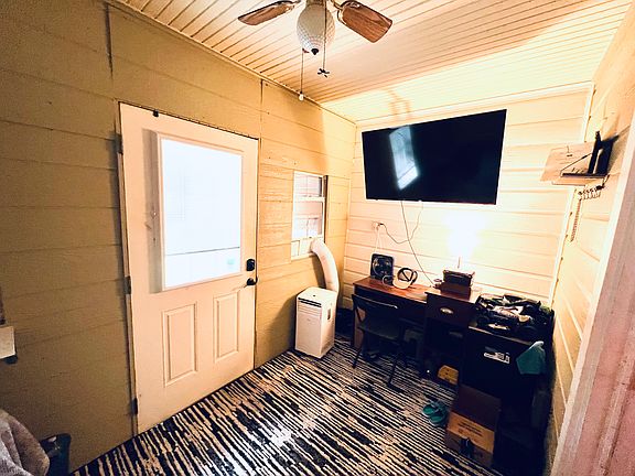 Front room/ Mud room