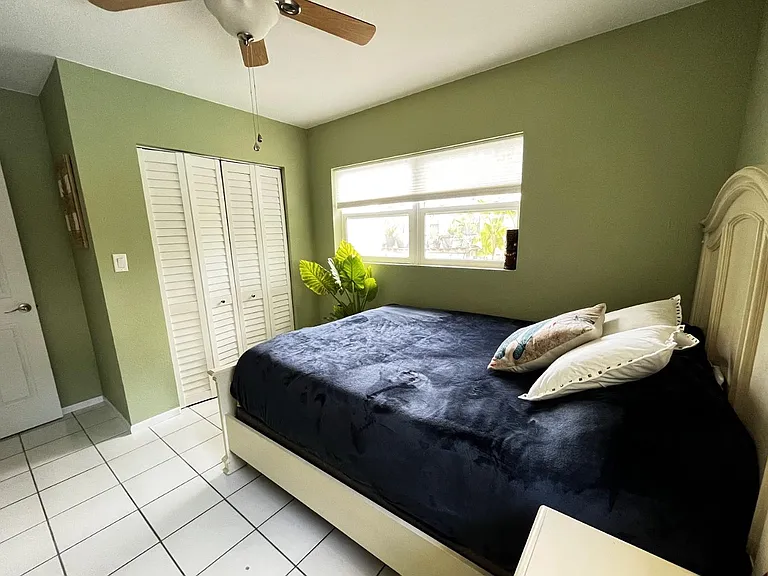 Bedroom #1 with Queen Bed