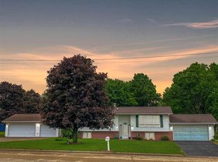 1415 E Campion Blvd, Prairie Du Chien, WI 53821