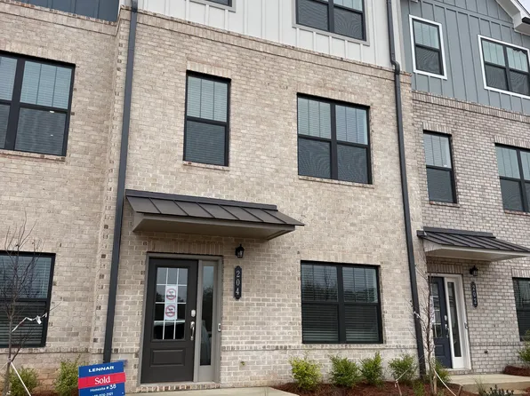 204 Blue Heron Dr, Perry, GA 31069