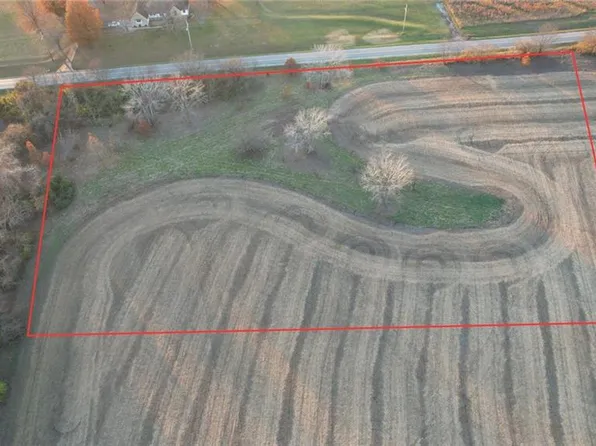 2 E 259th St, Cleveland, MO 64734