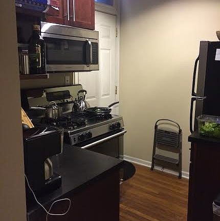 2nd image of 685 1/2 W Wrightwood Ave APT 2W