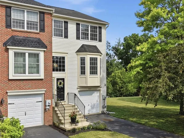 361 S Oak St, Freemansburg, PA 18017