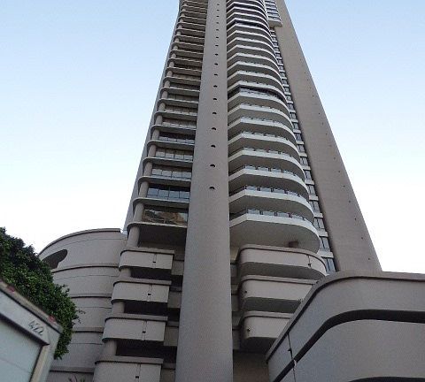 2nd image of 1910 Ala Moana Blvd APT 37D