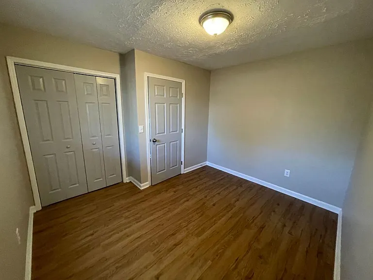 503 Johnson St — Photo 9