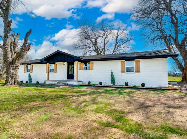 23759 County Road 1678, Stonewall, OK 74871