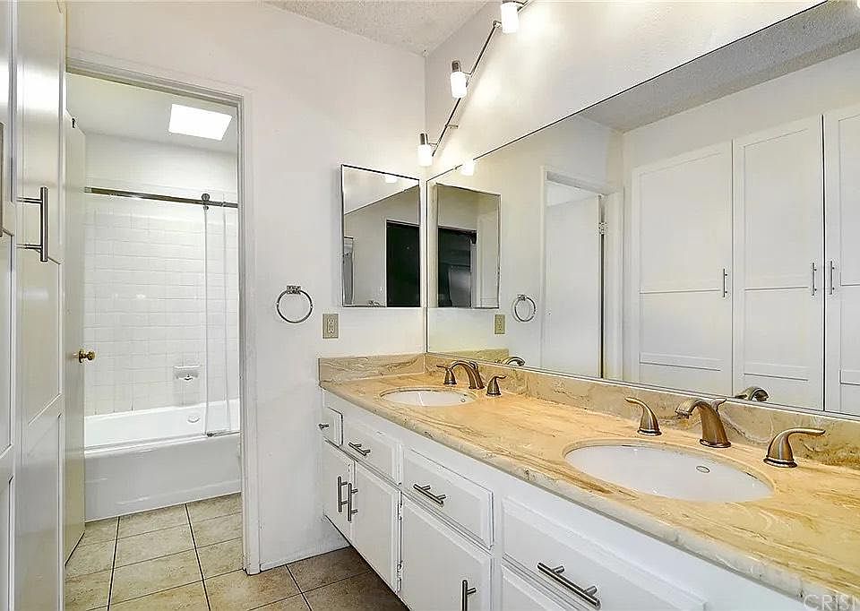 1st image of 6225 Shoup Ave