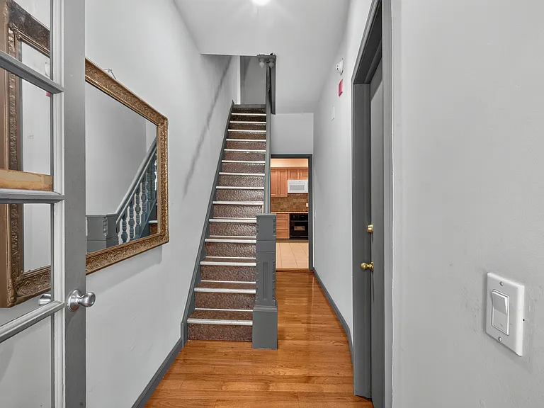 1425 Jackson St #1R — Photo 11