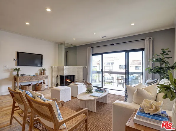 8180 Manitoba St APT 353, Playa Del Rey, CA 90293