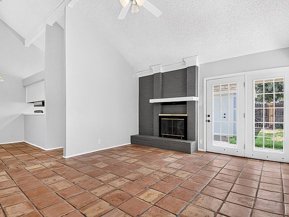5th image of 4736 Oakwood Dr #1-A-1