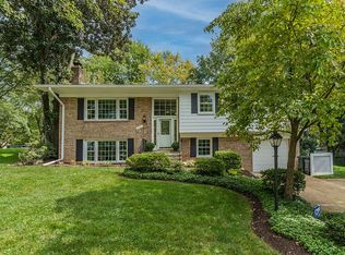 2557 Oak Valley Dr, Vienna, VA 22181
