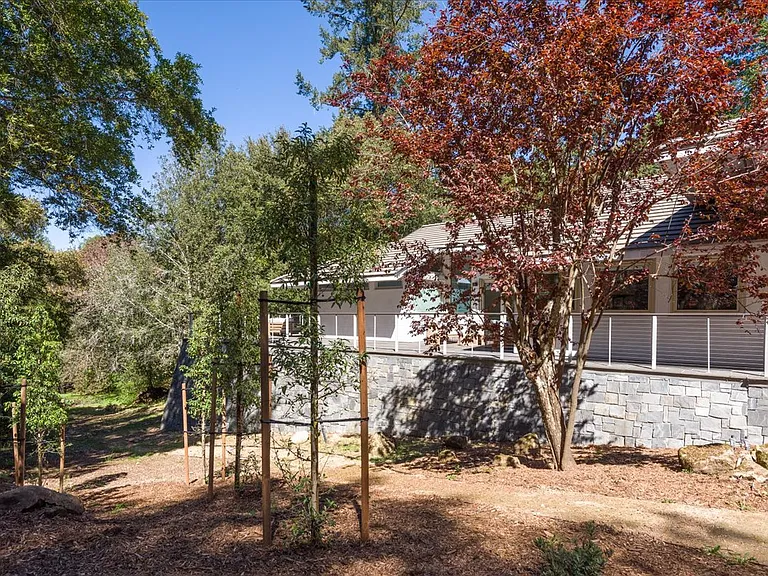 16345 Sanborn Rd — Photo 29