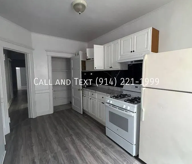 127 Stanley Ave — Photo 3