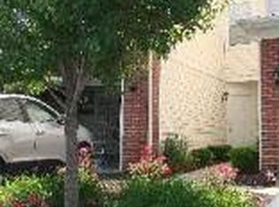 1923 W Crestview Cir, Romeoville, IL 60446