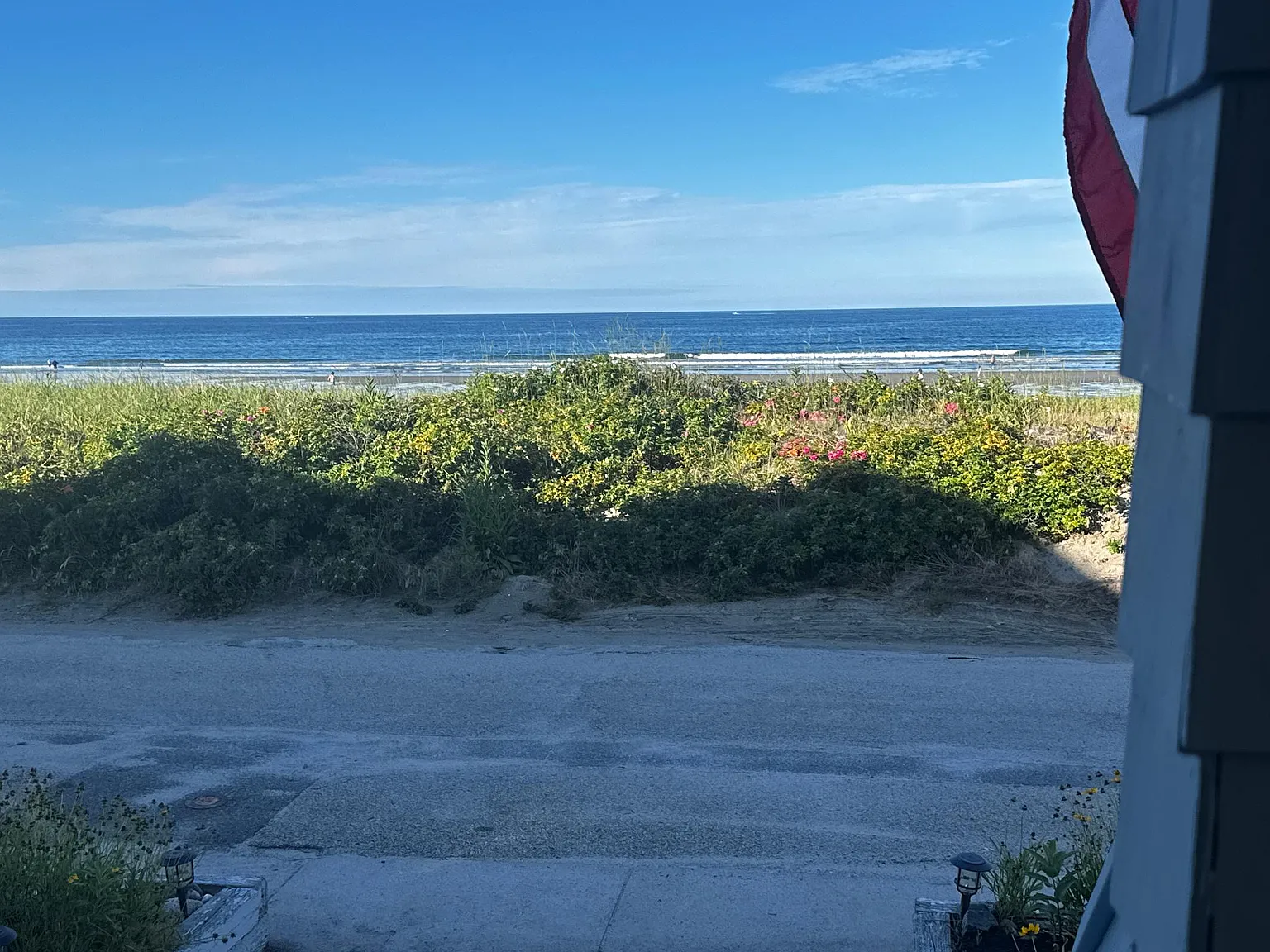 61 Beach Ave — Photo 2