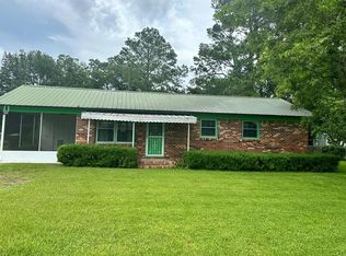 135 New St, Omega, GA 31775