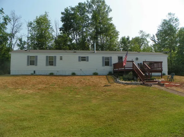 404 N Cook Ave, Harrison, MI 48625