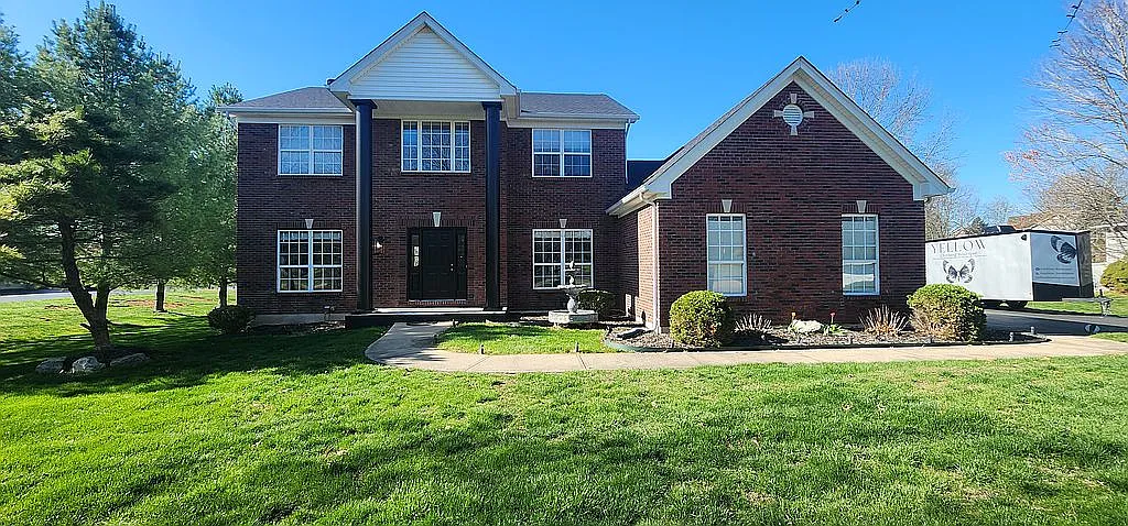 3317 Crystal Lake Dr photo 1