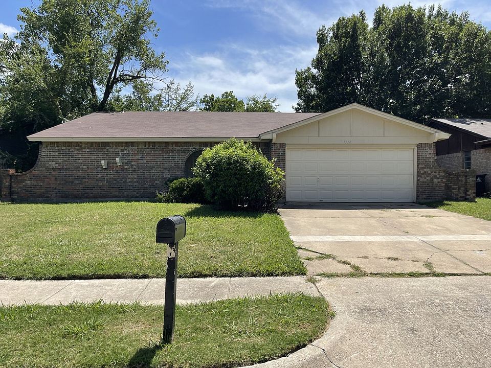 1st image of 1714 Briar Meadow Dr