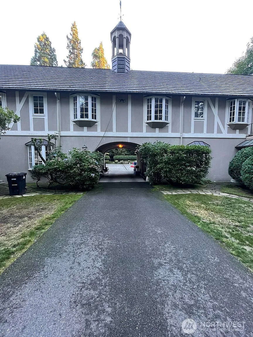 144 146 Moss Road photo 1