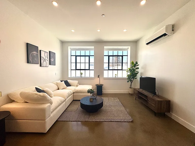 Rumery Lofts — Photo 7