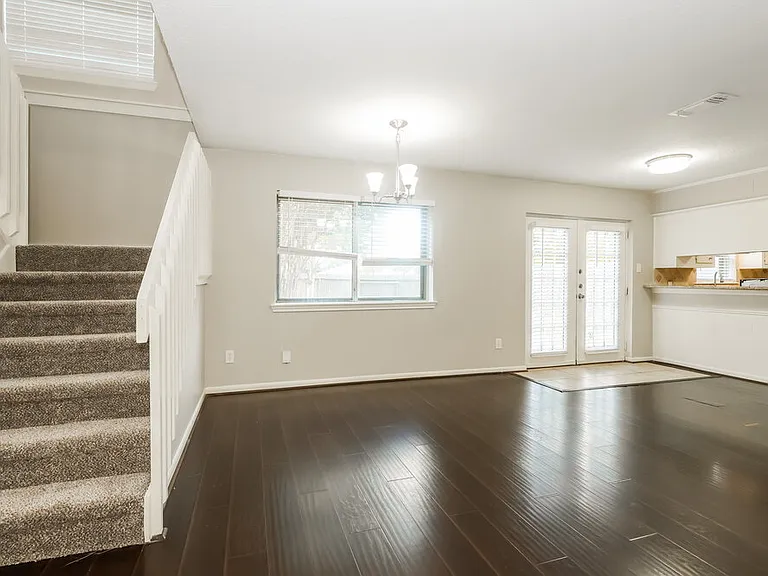 10015 Waving Fields Dr — Photo 7