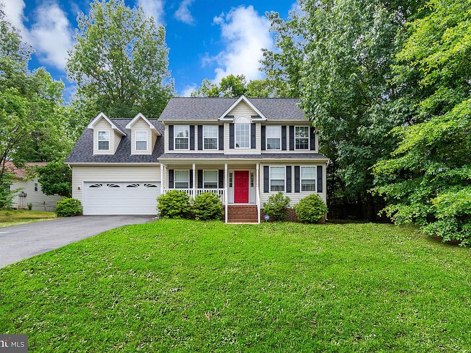 1st image of 67 Hamlin Dr