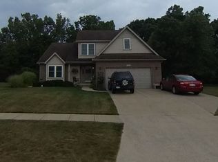 7392 Coneflower Ct, Grand Ledge, MI 48837
