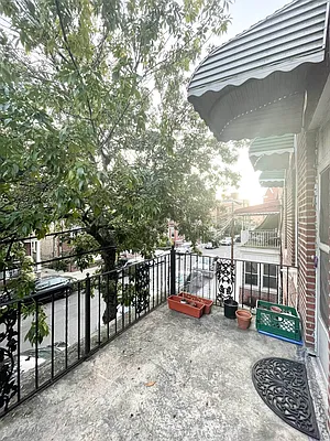 Rented by Keller Williams NYC | media 8