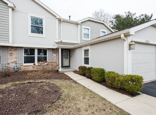 27W302 Melrose Ln #3103, Winfield, IL 60190