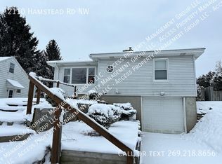 2110 Hamstead Rd NW, Grand Rapids, MI 49504