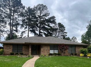 3107 Crestridge Dr, Texarkana, TX 75503