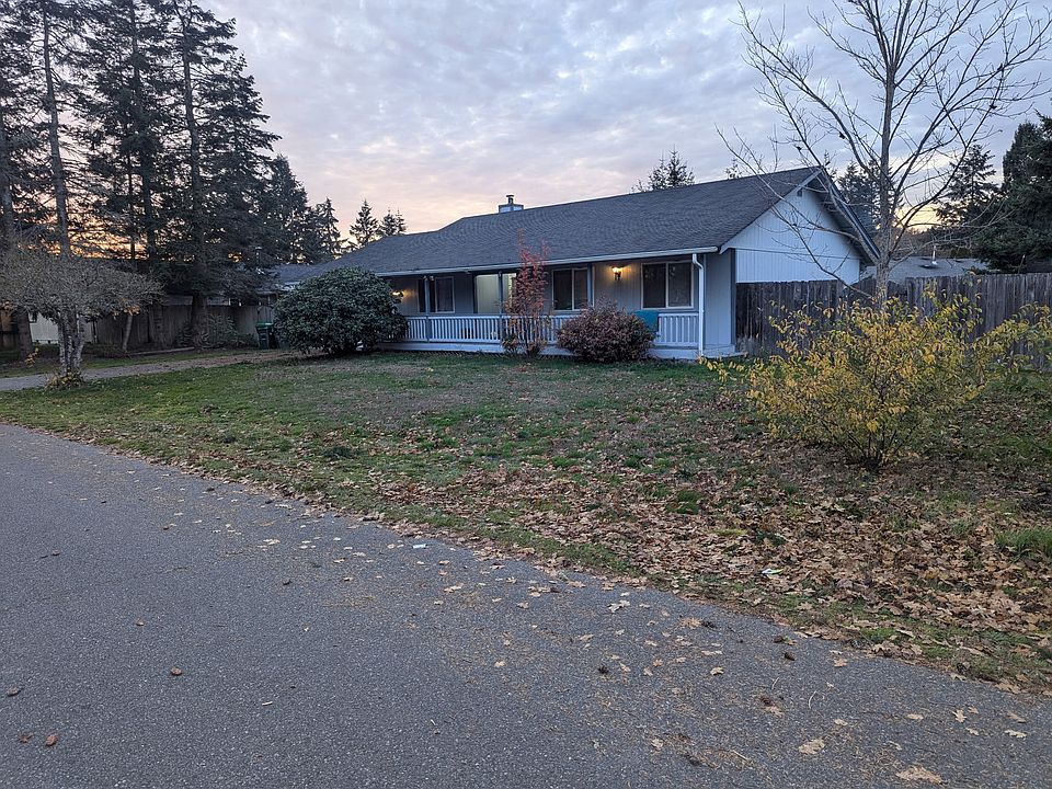 1st image of 423 Volesky Dr SE