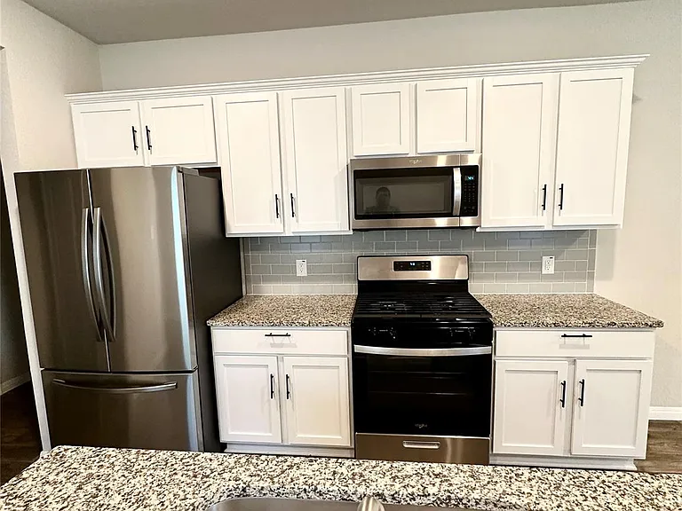 216 Windmill Palm Dr — Photo 8