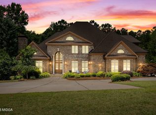 876 Park Place Dr, Jackson, GA 30233