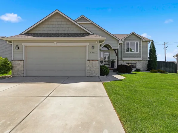 9931 Lavender Ln, Manhattan, KS 66502