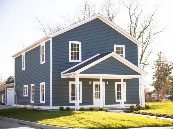 20 E Main St, Markleville, IN 46056