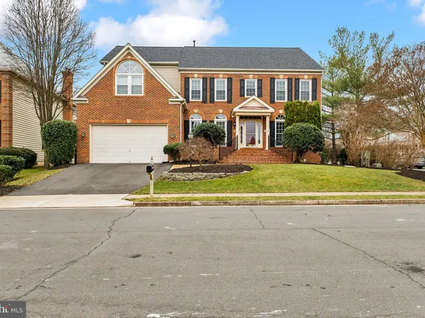 47747 Brawner Pl, Sterling, VA 20165