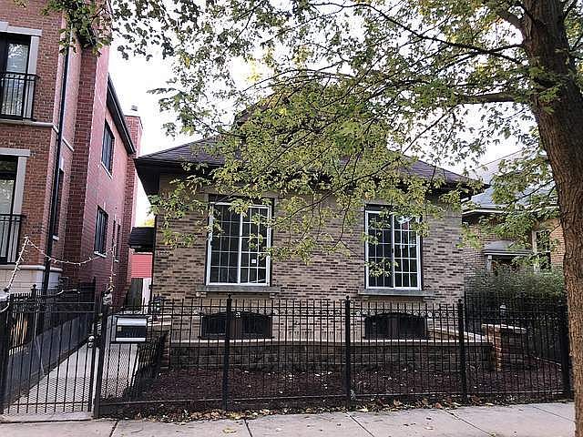 1st image of 2551 W Farwell Ave