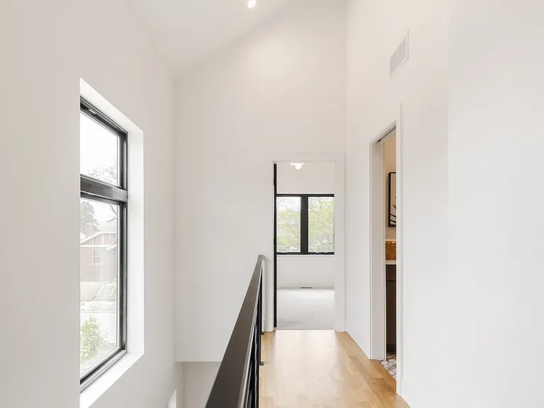 2280 S Bannock St — Photo 15